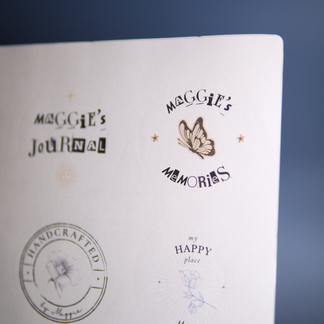 Set van 6 retro stickers, gepersonaliseerd met jouw naam, gratis bij aankoop van een Retro stationery set.