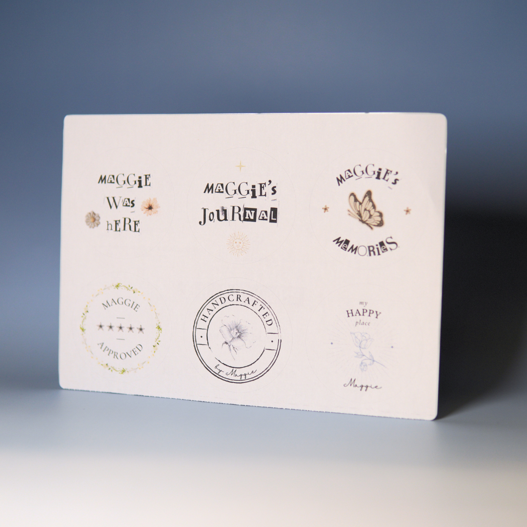 Vintage stationery set met 6 items inclusief gratis gepersonaliseerde stickers met naam, perfect voor schrijven en tekenen.