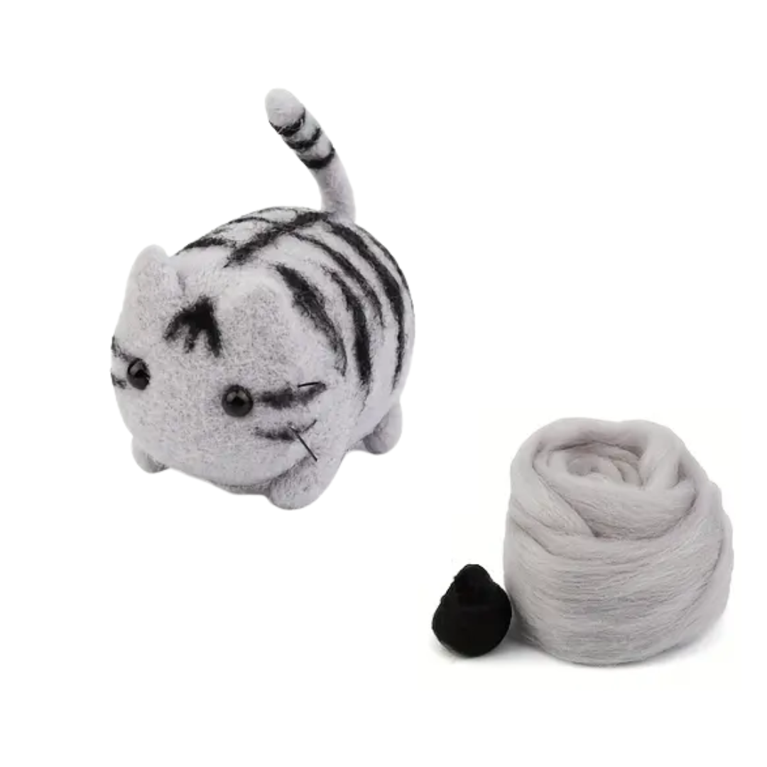 Grijze kat naaldvilten handgemaakt van zachte viltwol