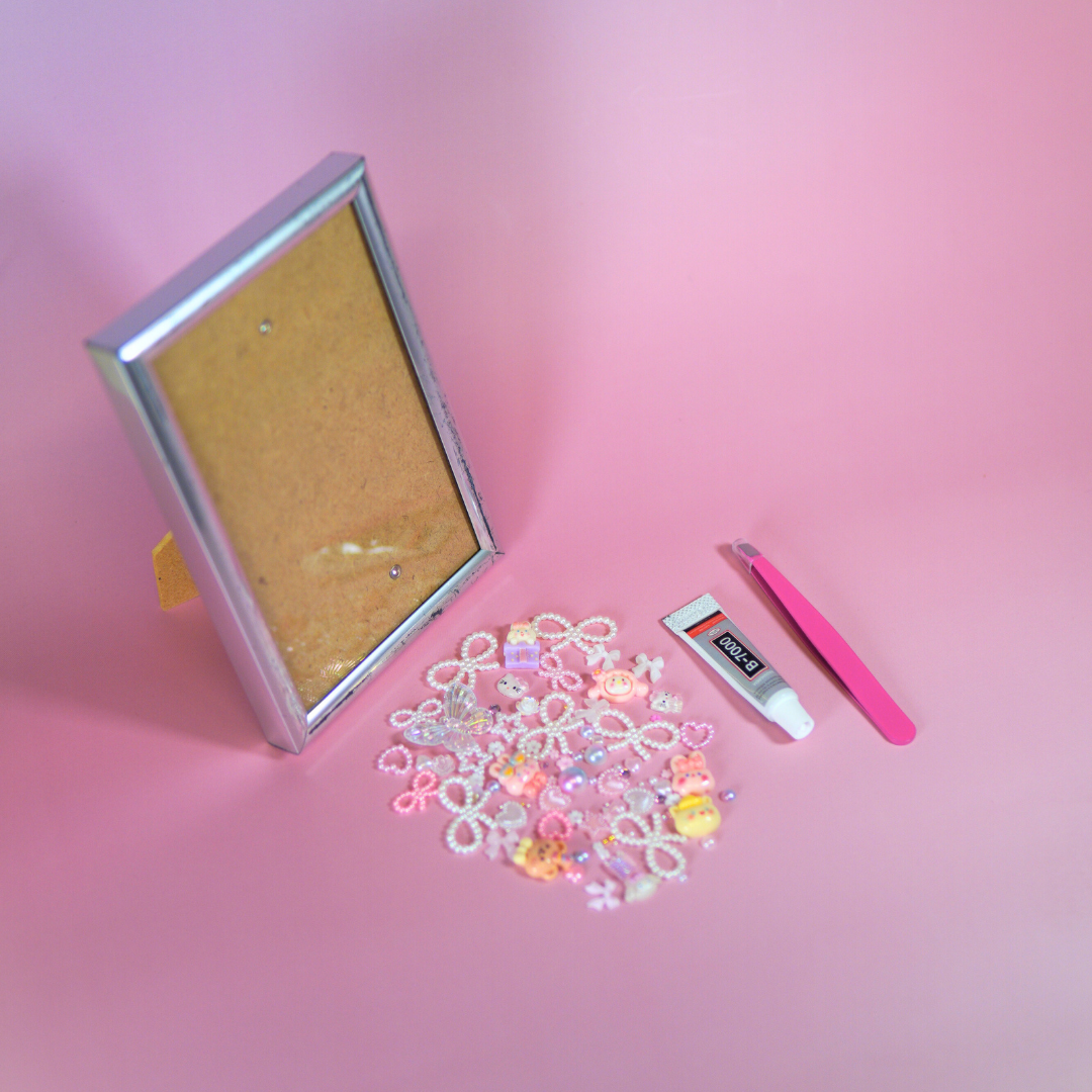 Doe-het-zelf fotolijst pakket met unieke roze accenten