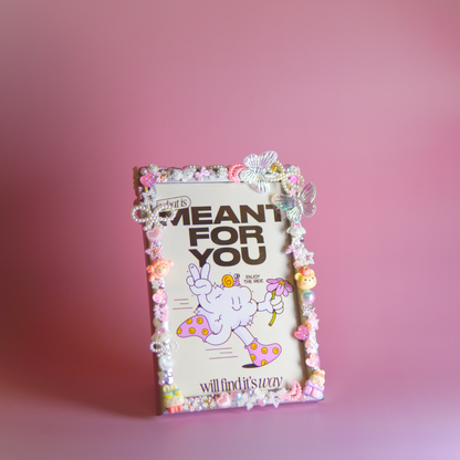 DIY pakket voor het decoreren van een fotolijst met roze bedeltjes