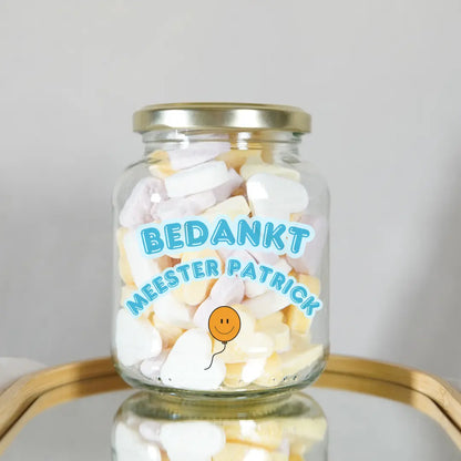 een zoet moment bedankt meester pot met naam en hartjes snoepjes