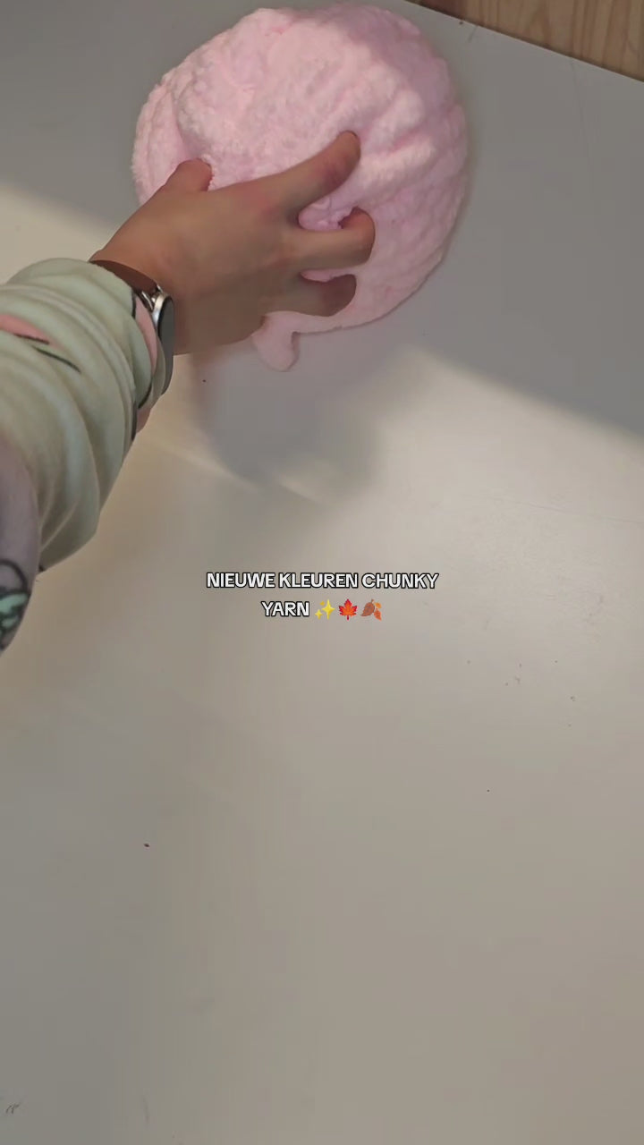dikke wol chunky yarn kleur roze beige wit lichtbruin donkerbruin